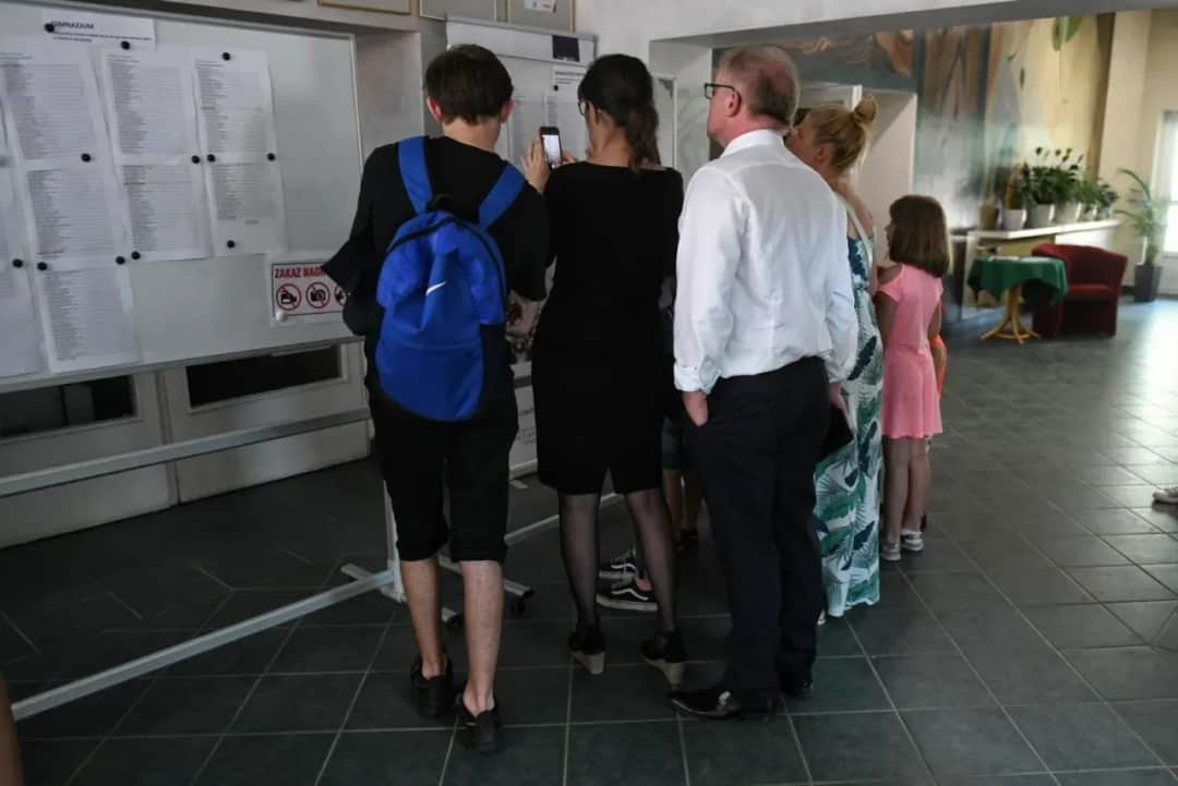 Jak sprawdzić wyniki rekrutacji do liceum i uniknąć rozczarowania