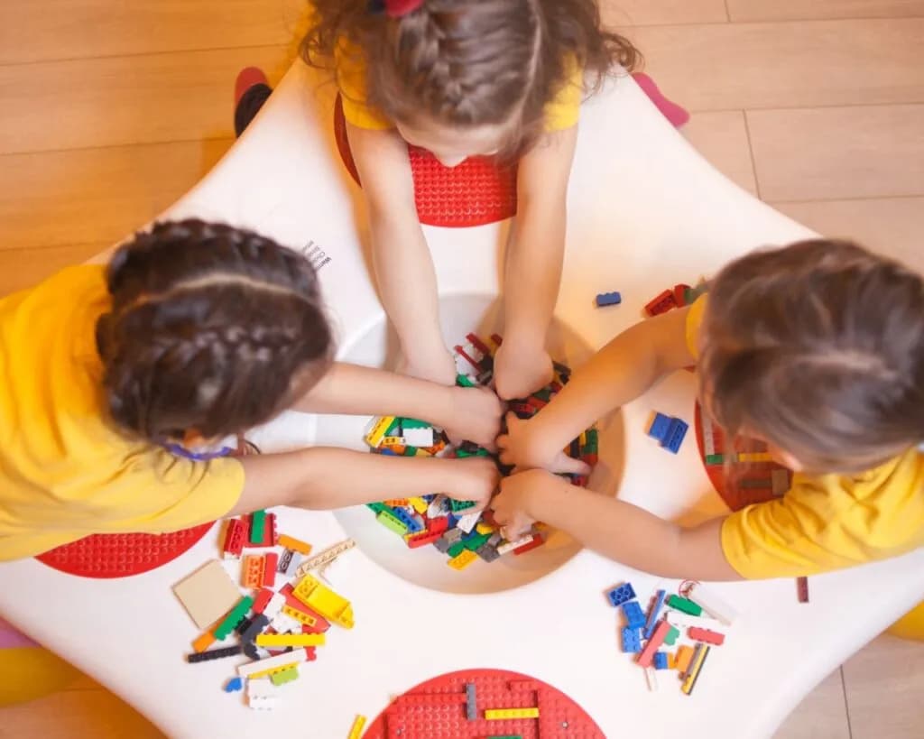 Zajęcia ruchowe z elementami integracji sensorycznej dla lepszej koncentracji dzieci